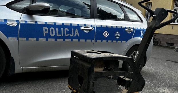 Policjanci zatrzymali złodziei zagęszczarki i pasera