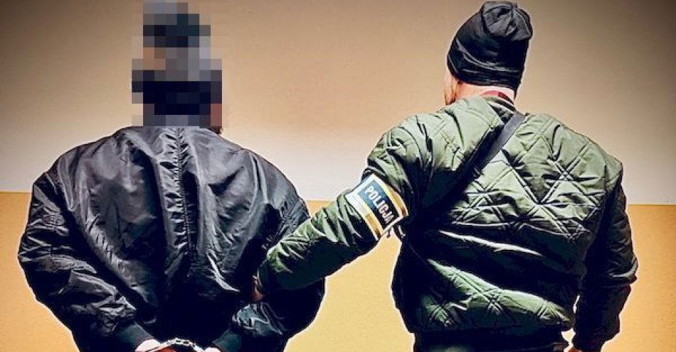 zdjęcie: Policjanci zatrzymali agresywnego 37-latka, który groził zgwałceniem mieszkance Słupska / fot. KMP w Słupsku
