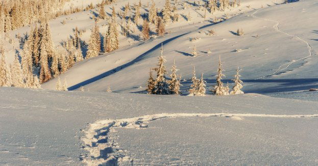 Szlak pod Śnieżką zamknięty z powodu zagrożenia lawinowego
