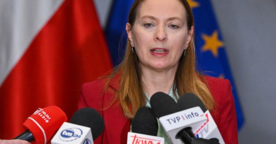 zdjęcie: Pełczyńska-Nałęcz: rozmowa z prezydentem o ustawach „ponad podziałami”, bez spraw koalicyjnych / Warszawa, 29.01.2026. Minister funduszy i polityki regionalnej Katarzyna Pełczyńska-Nałęcz podczas konferencji prasowej w siedzibie ministerstwa w Warszawie, 29 bm. poświęconej usuwaniu miejsc nielegalnego nagromadzenia odpadów niebezpiecznych. Temat konferencji: 