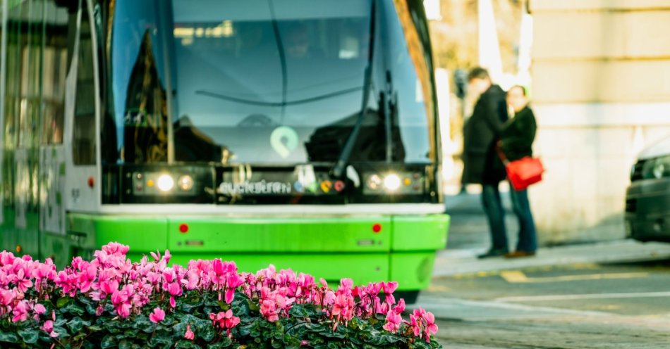 zdjęcie: Miejski przewoźnik podpisał umowę na dostawę 20 autobusów hybrydowych / v7788917