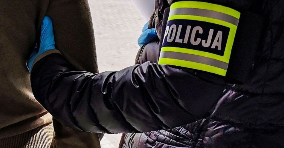 zdjęcie: Kolejni poszukiwani zatrzymani przez policjantów / fot. KMP Białystok