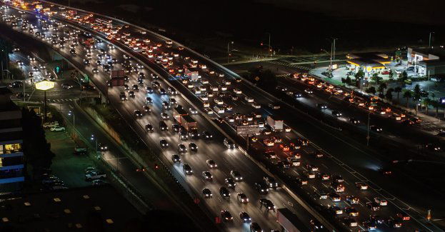 Autostrada A4 zablokowana po zderzeniu pięciu samochodów