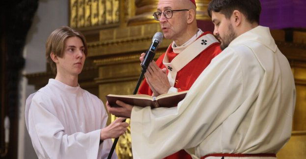 Abp Galbas: Zmartwychwstały Chrystus mówi do nas: w najmroczniejszym mroku jestem z Tobą