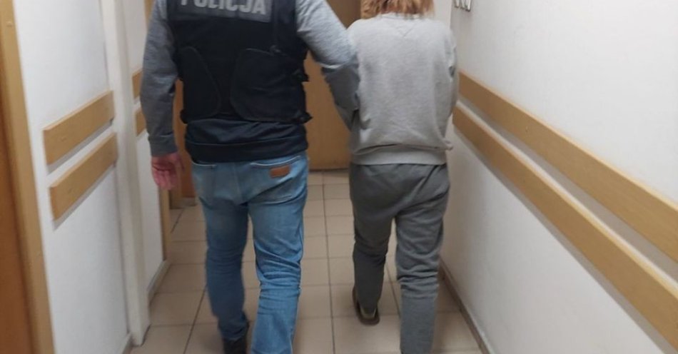 zdjęcie: 30 latka w recydywie zatrzymana za kradzieże w sklepach / fot. KMP Biała Podlaska