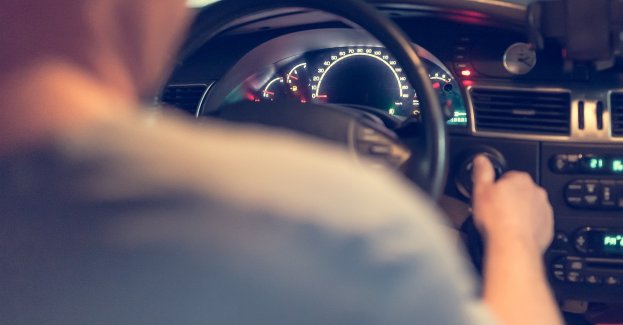 Laskowa. Kolizja drogowa. Sprawca zasnął za kierownicą. Miał sądownie orzeczony zakaz kierowania.