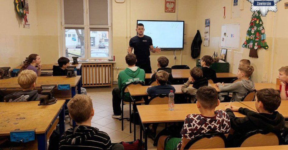 zdjęcie: Uczniowie SP 6 o hejcie i mowie nienawiści / fot. KPP w Zawierciu