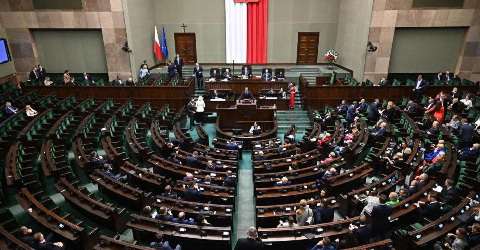 zdjęcie: Sejm za ustawą okołobudżetową na 2024 r. / fot. PAP