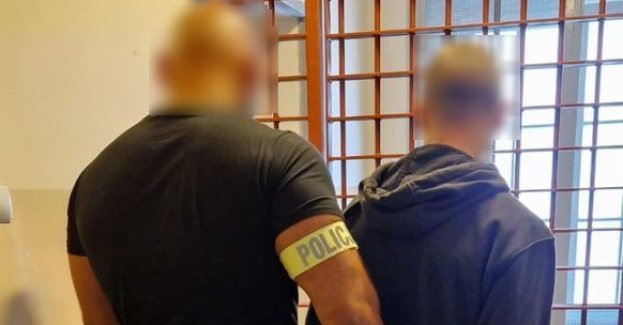 Zapłacili za telefony fałszywymi euro