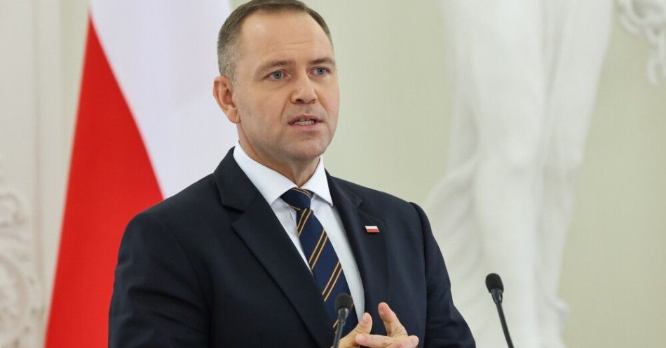 zdjęcie: Rada Polskich Mediów: weto prezydenta utrudni walkę z dezinformacją w internecie / Wilno, Litwa, 08.09.2025. Prezydent RP Karol Nawrocki na konferencji prasowej z prezydentem Litwy Gitanasem Nausedą po spotkaniu w Pałacu Prezydenckim w Wilnie, 8 bm. Prezydent RP przebywa z wizytą roboczą w Republice Litewskiej. (ad) PAP/Albert Zawada