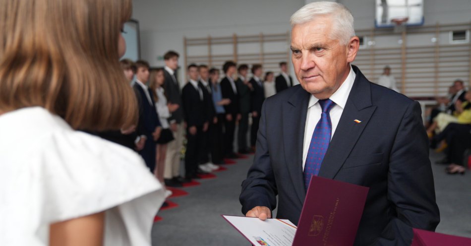 zdjęcie: Stypendia dla uczniów i absolwentów / fot. nadesłane