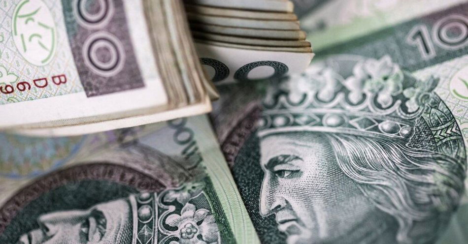 zdjęcie: Blisko 300 tys. dłużników alimentacyjnych jest winnych prawie 17 mld zł / fot. PAP