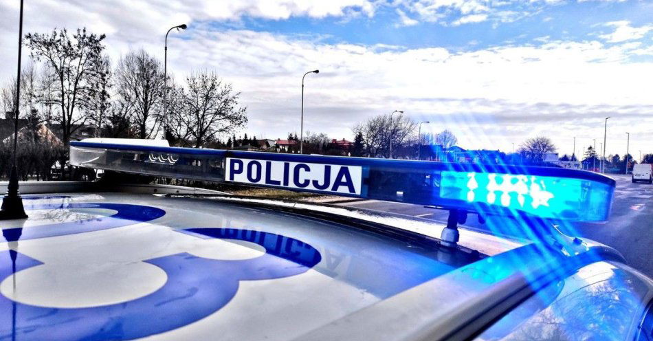 zdjęcie: Poszukiwany kierowca po zderzeniu na DK91 przy wiadukcie / fot. KMP w Piotrkowie Trybunalskim