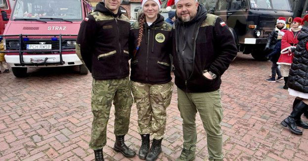 Motomikołaje w Chodzieży: policjanci w świątecznej paradzie