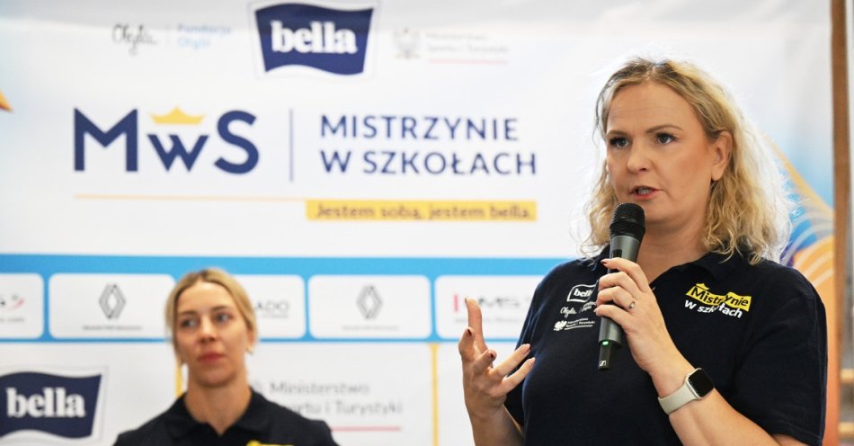 zdjęcie: Mistrzynie w szkołach odwiedziły Zakopane. Pokazujemy, że lekcja wychowania fizycznego może dawać radość / fot. Łukasz Szeląg