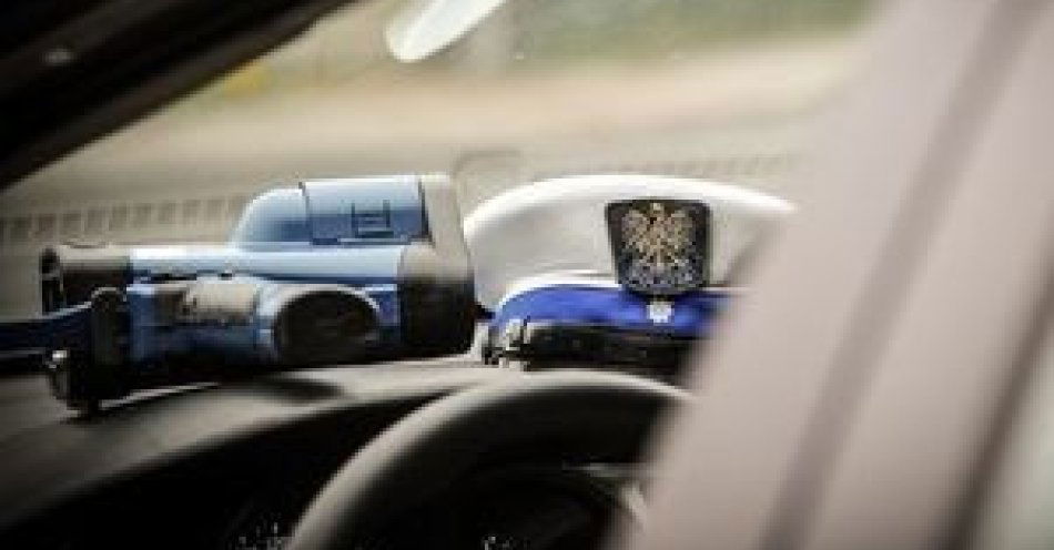 zdjęcie: Pędził 105 km/h w terenie zabudowanym. Stracił prawo jazdy / fot. KPP Janów Lubelski