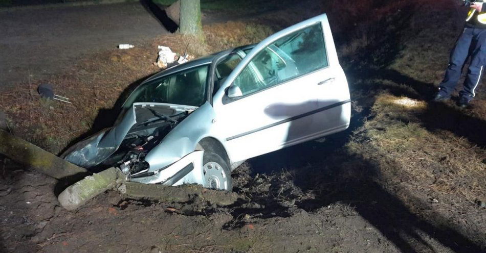 zdjęcie: Wypadek w Leonowie (powiat radziejowski) / fot. KPP w Radziejowie
