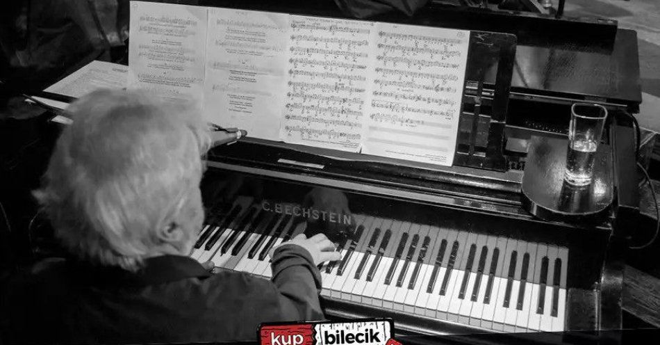 zdjęcie: Wariacje konradowskie - czyli Konrad Mastyło prezentuje! / kupbilecik24.pl /