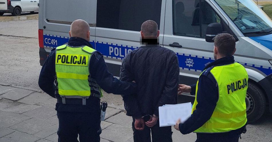 zdjęcie: 41 latek bez pasow zatrzymany z amfetamina i bez uprawnien / fot. KMP we Włocławku