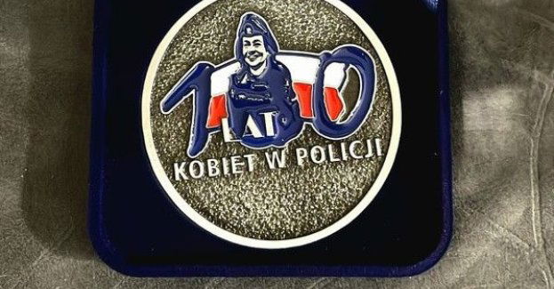 Sto lat kobiet w Policji Policjantki świętują sportowe sukcesy