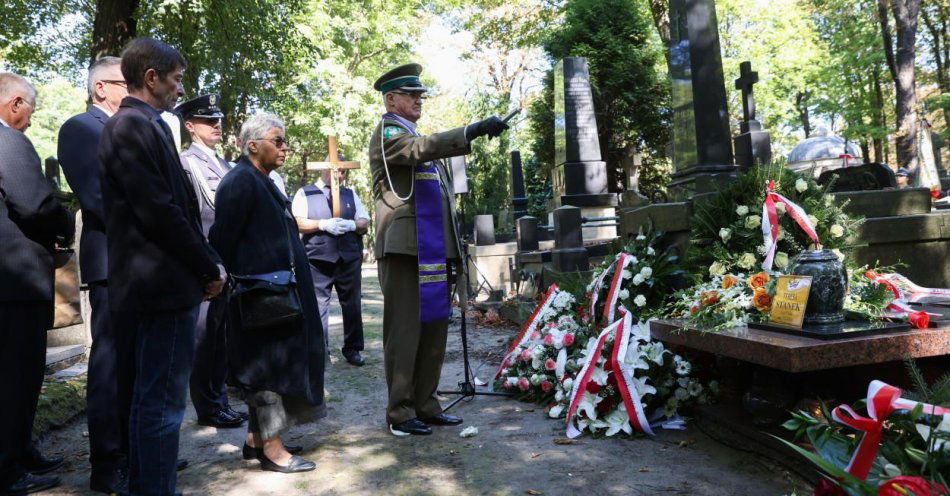 zdjęcie: Na Powązkach odbył się pogrzeb Teresy Stanek, prezes Światowego Związku Żołnierzy AK / fot. PAP