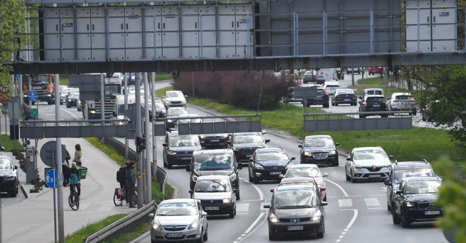 zdjęcie: Od czwartkowego wieczora zmiany w al. Waszyngtona i na Bitwy Warszawskiej / fot. PAP