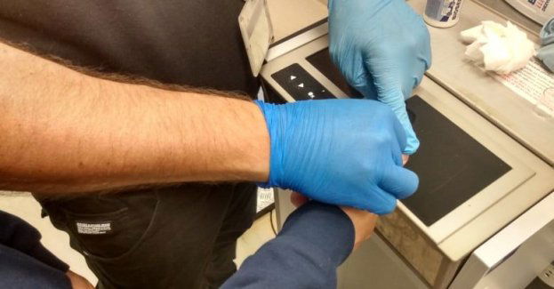 Posiadali narkotyki - zostali zatrzymani przez policjantów