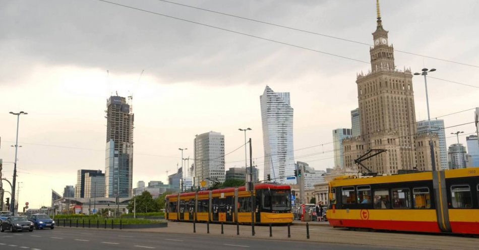 zdjęcie: W poniedziałek na ul. Puławską wracają tylko trzy linie tramwajowe / fot. PAP