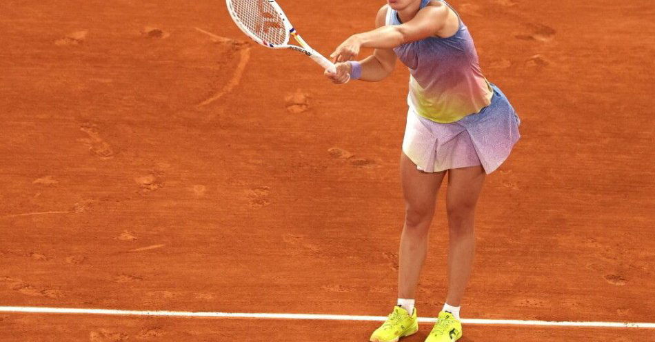 zdjęcie: Ranking WTA - Świątek spadła na ósme miejsce, Sabalenka wciąż niezagrożona / fot. PAP