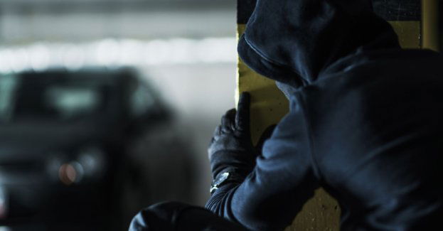 Akt oskarżenia przeciwko członkom grupy przestępczej kradnącej auta w Niemczech