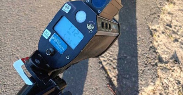 Pijany pędził 112 km/h w terenie zabudowanym nie mając prawa jazdy