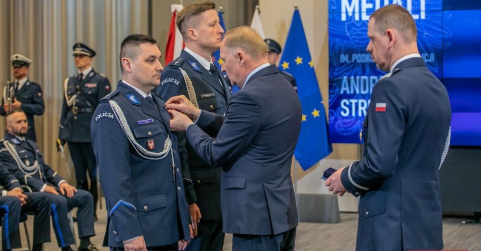 zdjęcie: Dzielnicowi z Libiąża odznaczeni za heroizm / fot. KMP w Chrzanowie