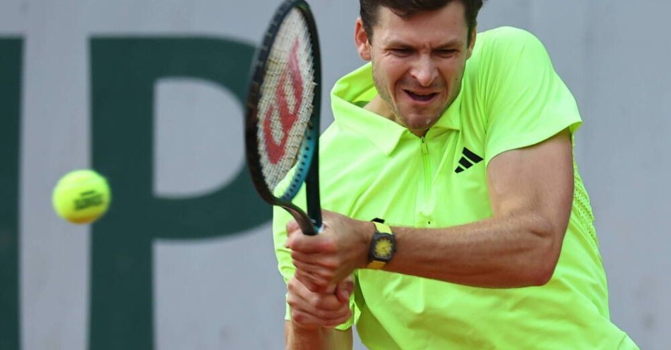 zdjęcie: French Open - Hurkcz przegrał z Brazylijczykiem Fonsecą w pierwszej rundzie / fot. PAP