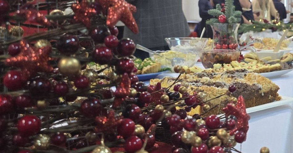 zdjęcie: Jak bezpiecznie robić świąteczne zakupy online i w sklepach / fot. KMP w Siemianowicach Śląskich