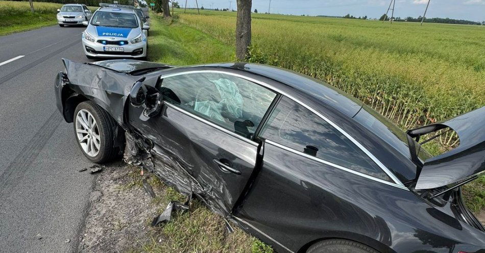 zdjęcie: Kolizja w Świątnikach (pow. radziejowski) / fot. KPP w Radziejowie