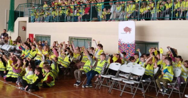 Odblaskowa Szkoła 2025 angażuje szkoły powiatu zambrowskiego