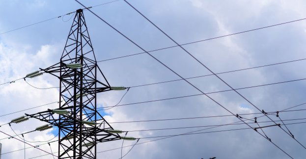 Ponad 4 tys. odbiorców bez prądu po burzach