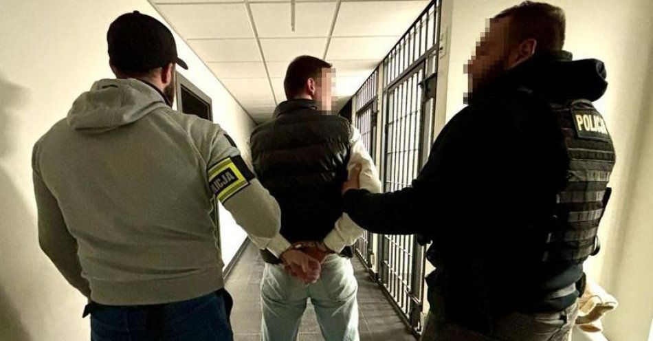 zdjęcie: Policjanci zatrzymali parę, która ukradła samochód na minuty / fot. KMP w Gdańsku