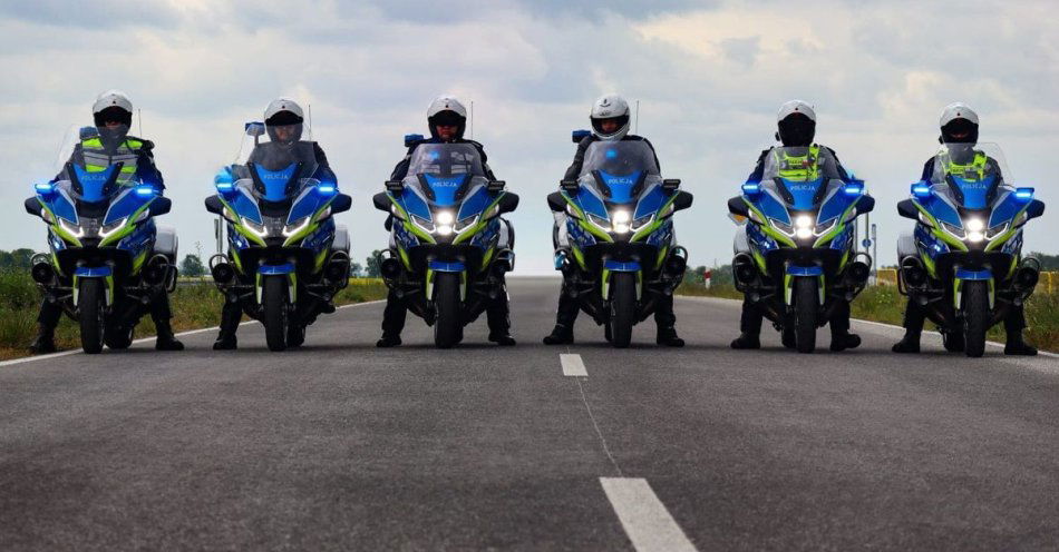 zdjęcie: Zabezpieczenie parady motocyklowej / fot. KPP Środa Wielkopolska