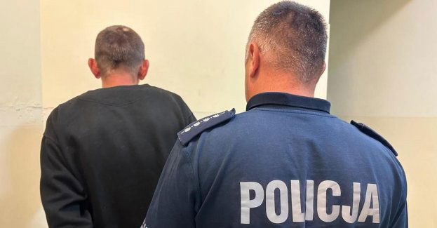 Policjanci zatrzymali dwóch mężczyzn, którzy mieli przy sobie narkotyki