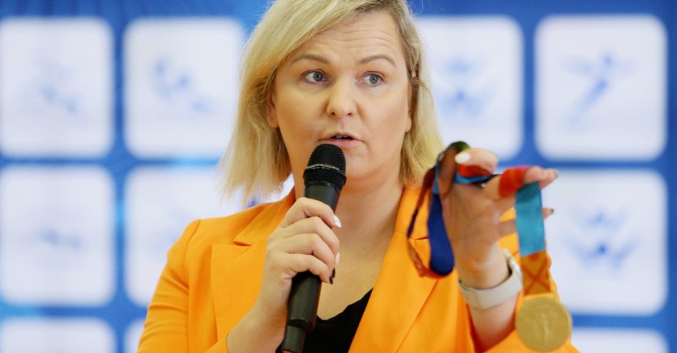 zdjęcie: Młodzi adepci sportu mają pójść śladami mistrzów. Zaprasza Otylia Jędrzejczak / fot. nadesłane