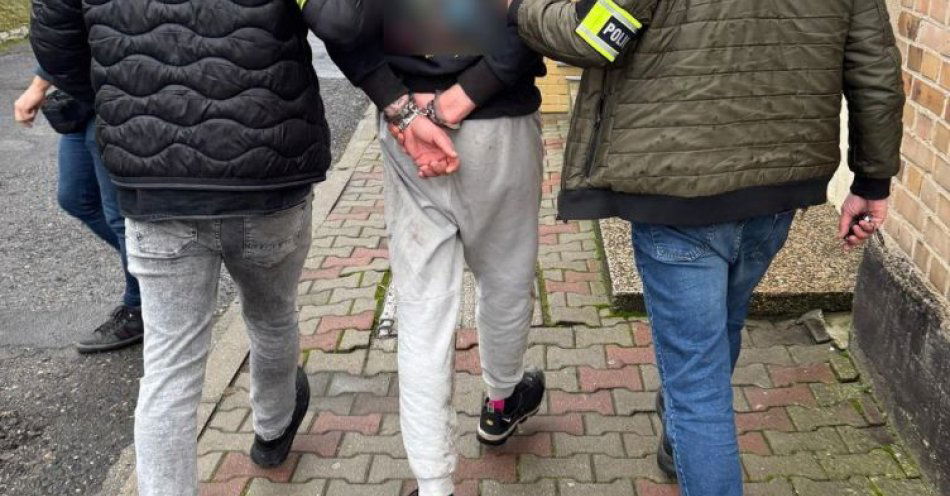 zdjęcie: Pościg w Sulechowie zakończony zatrzymaniem pary złodziei / fot. KMP Zielona Góra