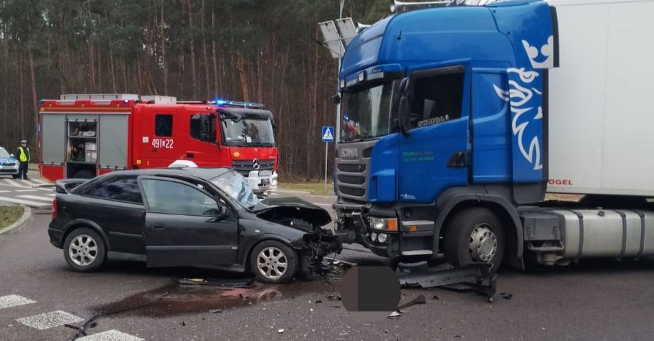 zdjęcie: Nieustąpienie pierwszeństwa przyczyną wypadku / fot. KPP Parczew