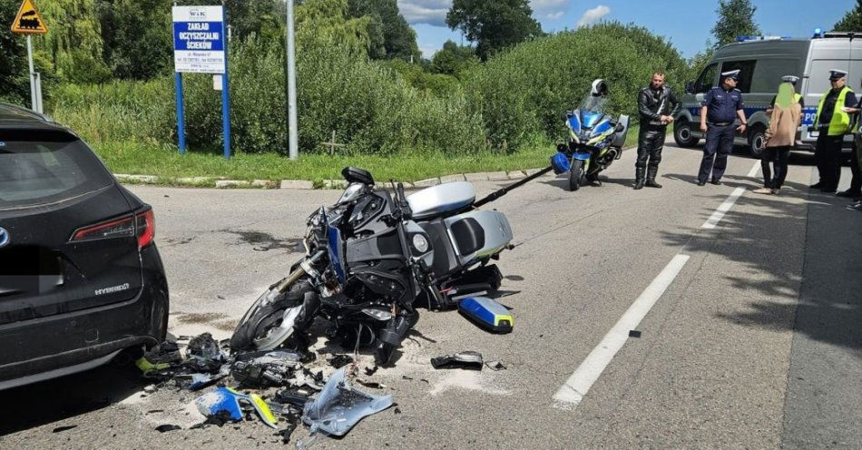 zdjęcie: Wypadek drogowy na ul. Mazurskiej / fot. KMP w Elblągu