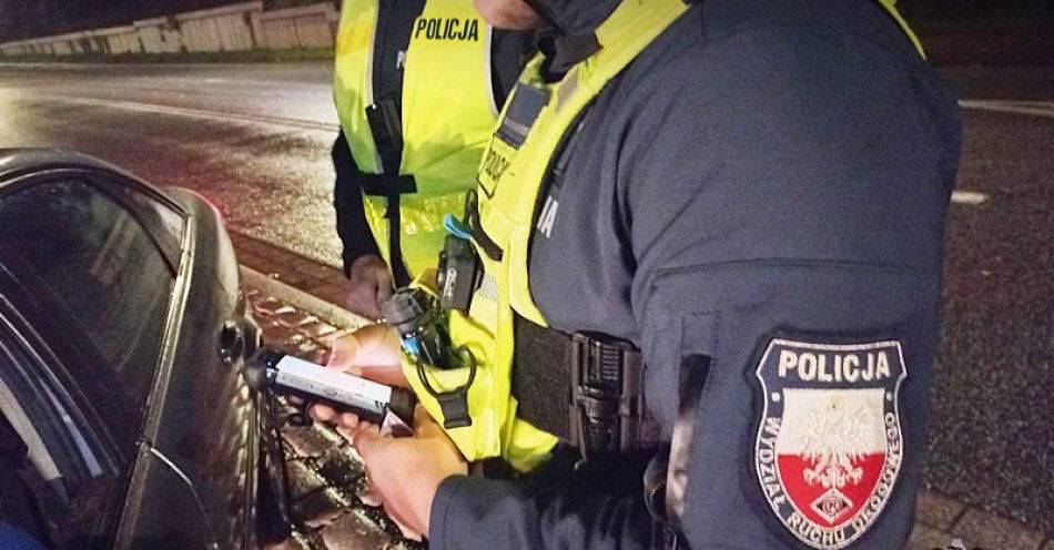 zdjęcie: 35-latek miał aktualny sądowy zakaz prowadzenia pojazdów / fot. KMP w Wałbrzychu