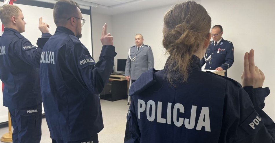 zdjęcie: Nowo przyjęci policjanci złożyli ślubowania / fot. KPP w Białogardzie