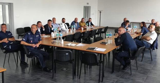 Bezpieczeństwo turystów tematem spotkania w zamojskiej komendzie