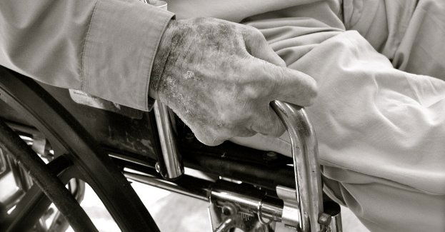 Dwie osoby oskarżone o przejmowania majątku osób starszych