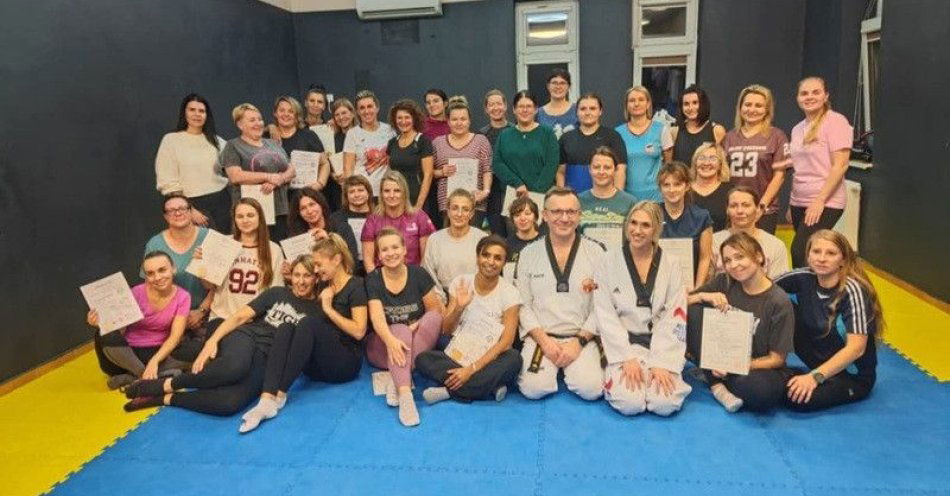 zdjęcie: Kobiety z Kutna wzmocniły bezpieczeństwo dzięki szkoleniom / fot. KPP w Kutnie