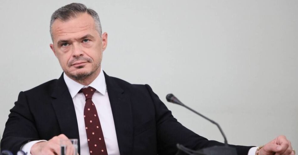 zdjęcie: Jest zażalenie na decyzję sądu o umorzeniu tzw. „polskiego wątku” sprawy S. Nowaka / Warszawa, 18.07.2019. Były sekretarz stanu w KPRM i szef Gabinetu Politycznego Prezesa Rady Ministrów Sławomir Nowak, 18 bm. w Sejmie podczas przesłuchania przez Komisję Śledczą do zbadania prawidłowości i legalności działań oraz występowania zaniedbań i zaniechań organów i instytucji publicznych w zakresie zapewnienia dochodów Skarbu Państwa z tytułu podatku od towarów i usług i podatku akcyzowego w okresie od grudnia 2007 r. do listopada 2015 r. (ls/das) PAP/Leszek Szymański